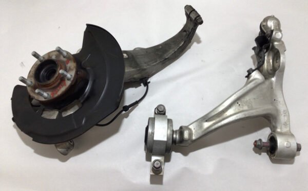 2009-2012 Nissan 370Z Driver Front Spindle Hub w/ Lower Control Arm / 75K 7Z017 - Infiniti Parts Sales