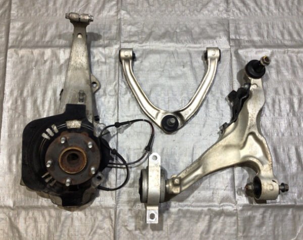 2009-2012 Nissan 370Z Passenger Front Knee Spindle Hub w/ Control Arms / 7Z016 - Infiniti Parts Sales